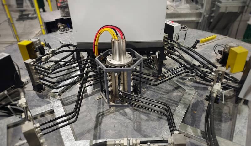 Central Shaft and Slip Ring Cutaway